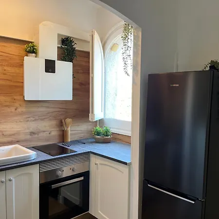 De La Madrona 1st Floor Easy Street Parking Appartement