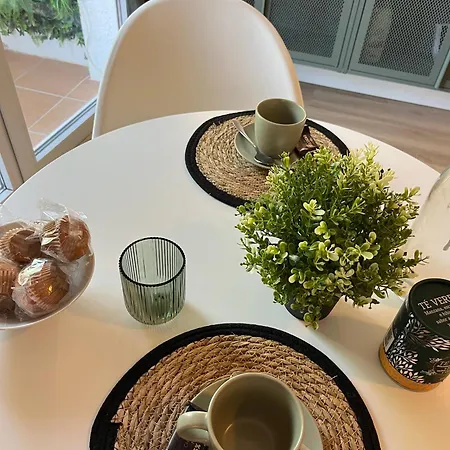 De La Madrona 1st Floor Easy Street Parking Appartement *